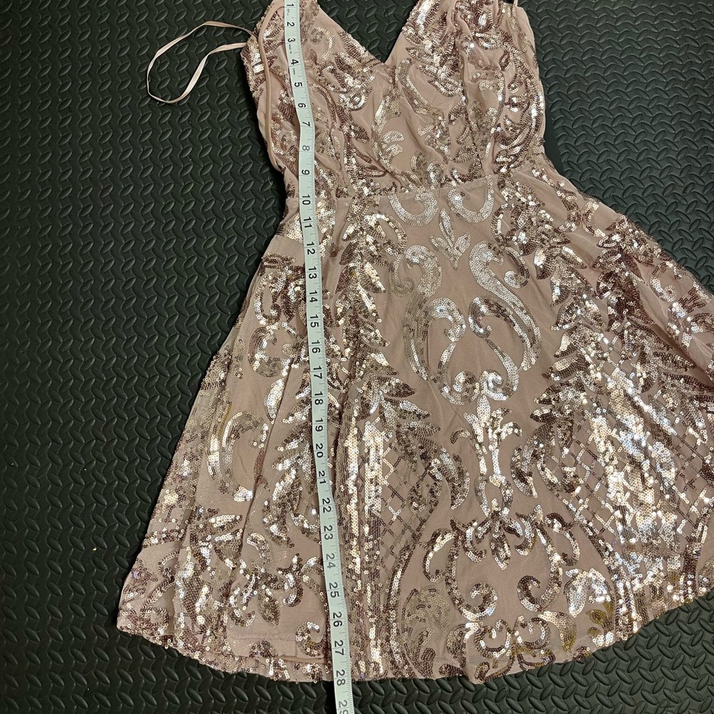 Fashion nova women’s No Rules Sequin Mini Dress -  color Mauve - Picture 14 of 14